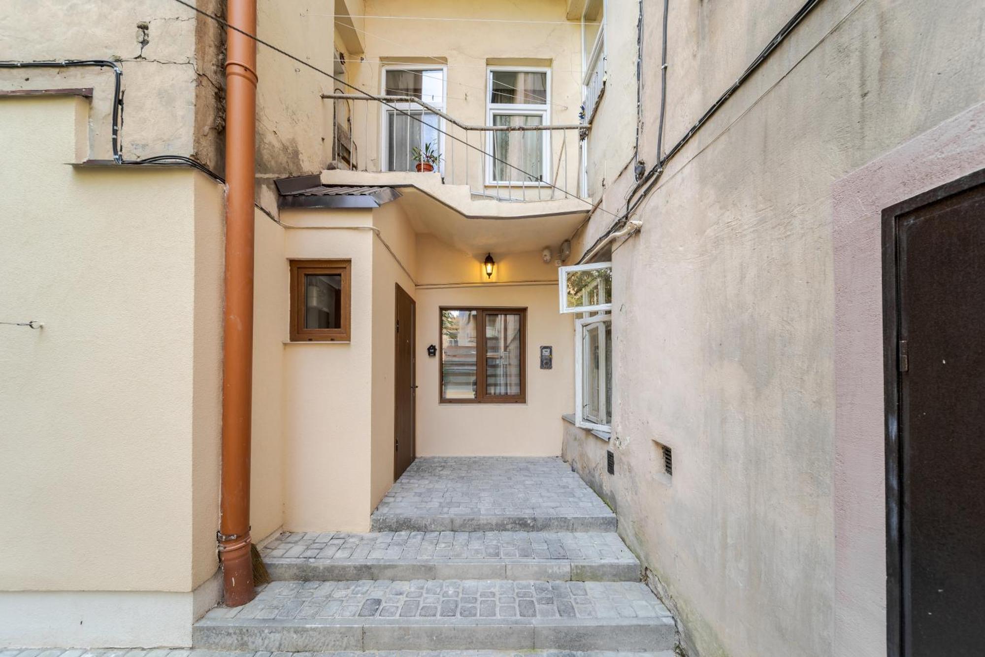 Demar Skloart Lviv